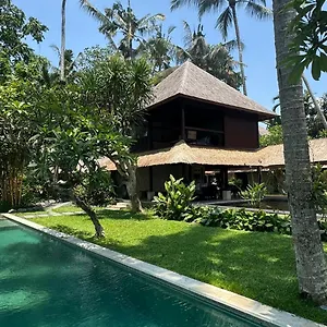 Pantulan Bali Villa Pagetan