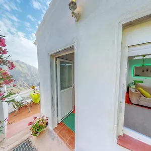 Country house Sweet, Masca